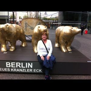 Meet your Posher, Kay